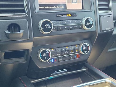 Used 2021 Ford Expedition Max Limited RWD image 32