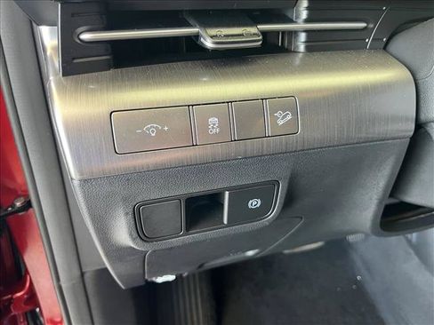 Used 2024 Hyundai Kona SEL FWD image 18