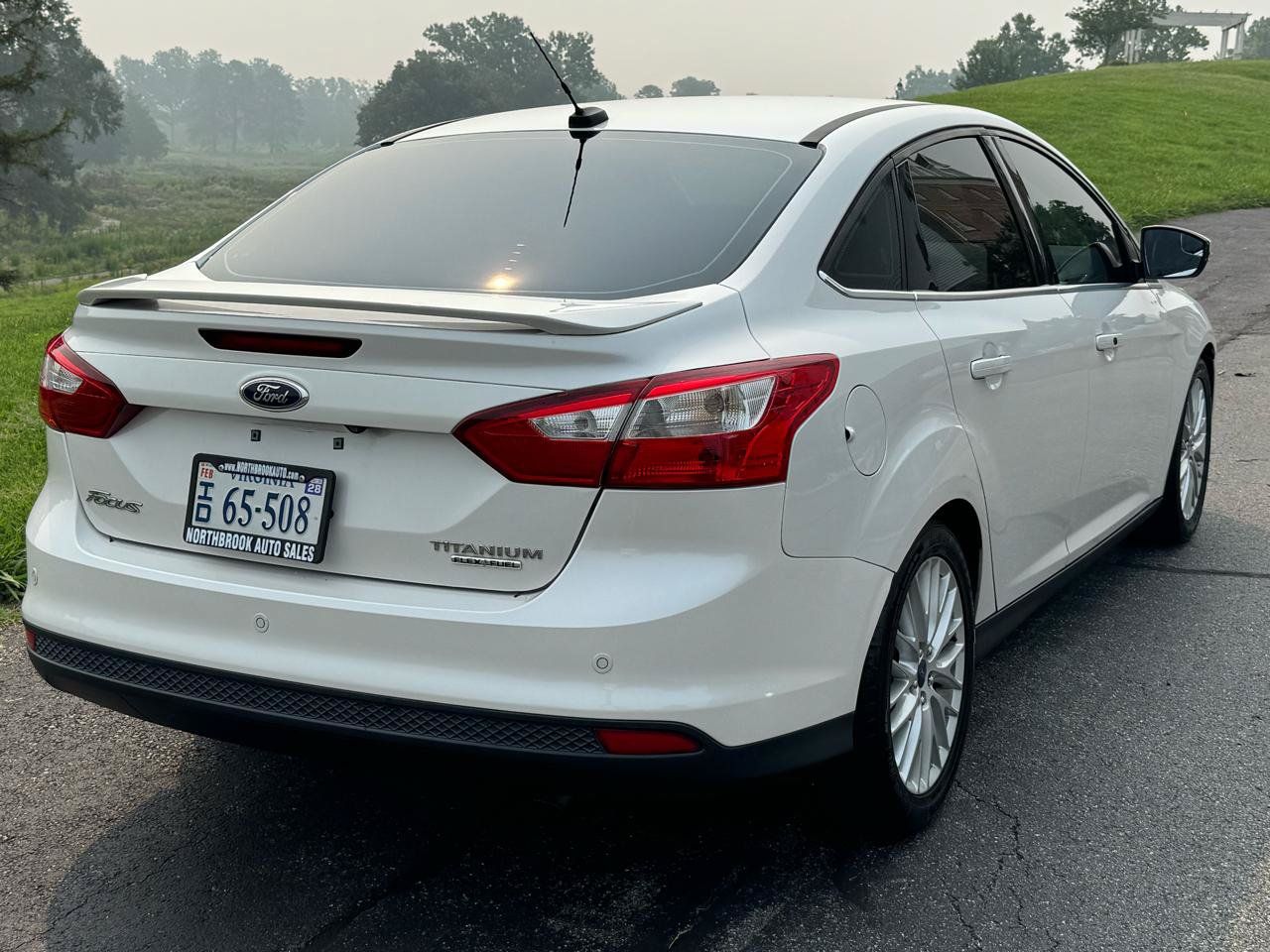 Used 2014 Ford Focus Titanium FWD image 31