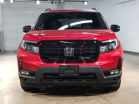 Used 2025 Honda Passport Black Edition image 2