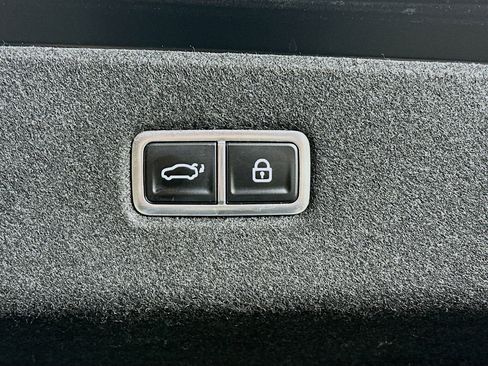 Used 2024 Hyundai Ioniq 6 SEL image 29