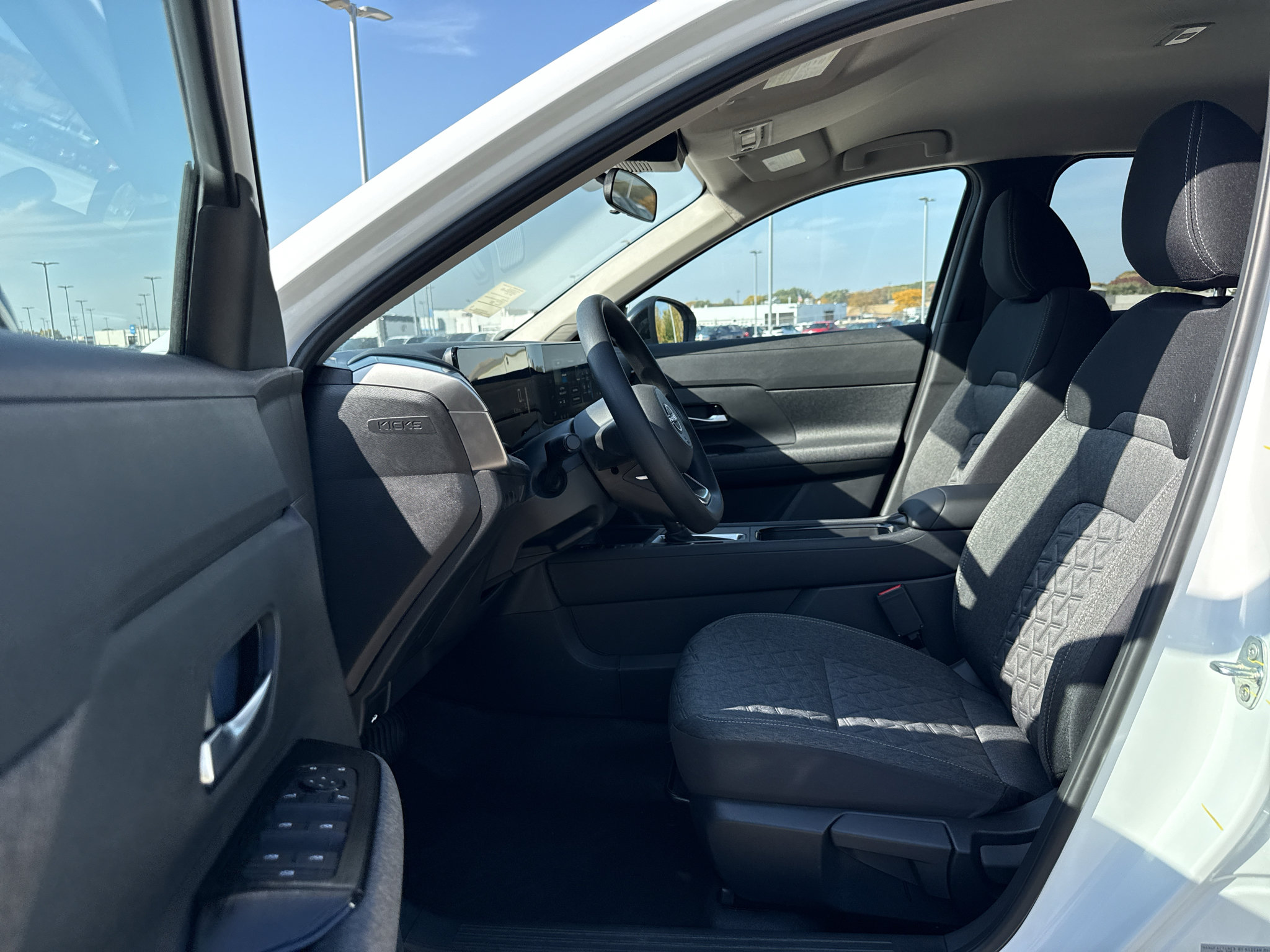 New 2027 Nissan Kicks SV AWD/4WD image 4