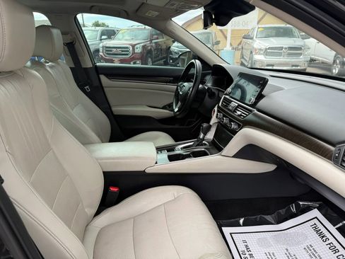 Used 2018 Honda Accord EX-L image 17