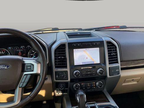 Used 2020 Ford F150 Lariat w/ Equipment Group 502A Luxury AWD/4WD image 8