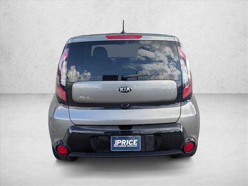 Used 2016 Kia Soul + FWD image 6