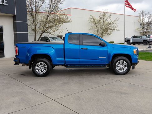 Certified 2022 GMC Canyon Elevation Standard w/ Convenience Package AWD/4WD image 8