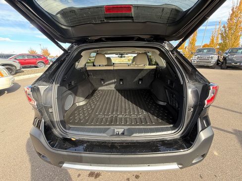 Certified 2025 Subaru Outback Limited image 47