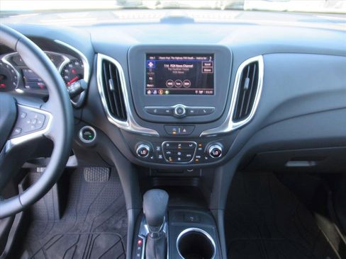 Certified 2024 Chevrolet Equinox LT w/ LPO, Floor Liner Package image 20