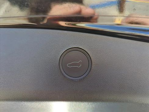 Used 2023 Tesla Model 3 Performance image 22