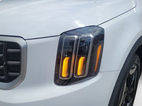 Used 2024 Kia Telluride S w/ S Sunroof Package FWD image 26