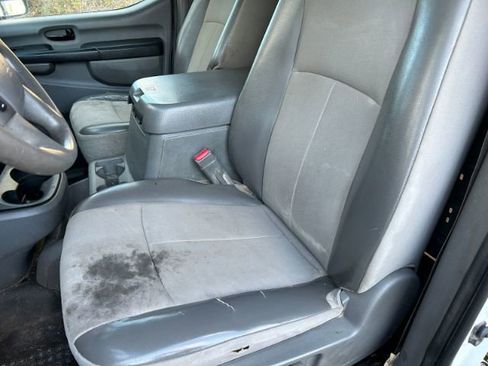 Used 2013 Nissan NV 3500 SV w/ Technology Pkg image 8
