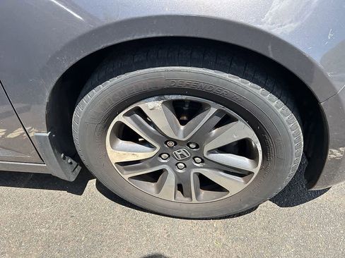 Used 2016 Honda Odyssey Touring image 18