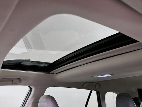 Used 2025 Subaru Outback Premium image 26