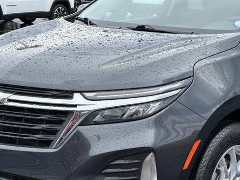 Used 2023 Chevrolet Equinox LT FWD image 7