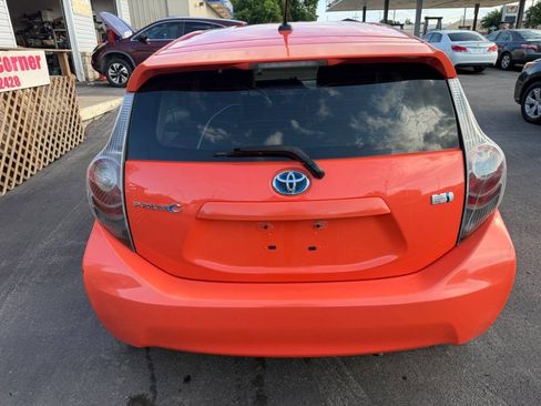 Used 2012 Toyota Prius C Four FWD image 6