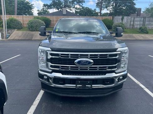 Used 2023 Ford F350 XLT w/ FX4 Off-Road Package AWD/4WD image 2