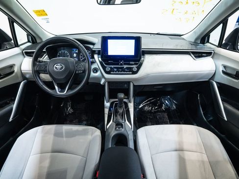 Used 2023 Toyota Corolla Cross LE image 14