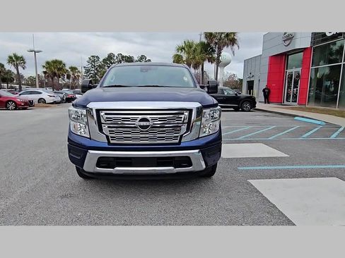 Used 2024 Nissan Titan SV w/ SV Convenience Package image 19