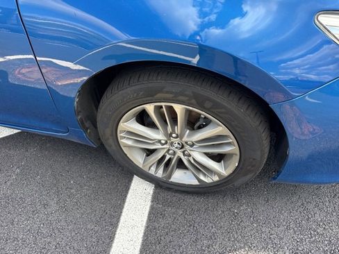 Used 2017 Toyota Camry SE image 8