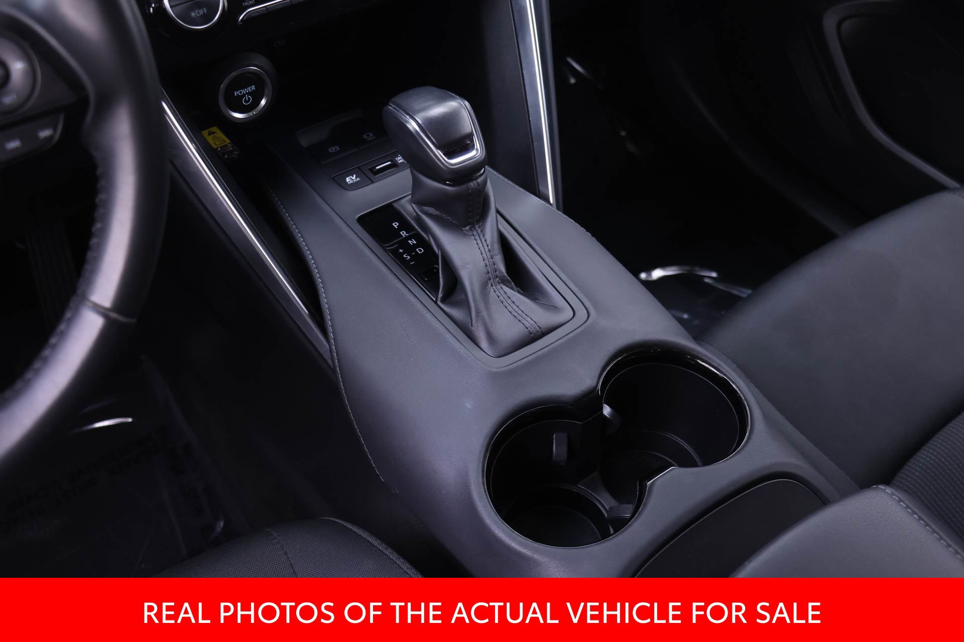 Used 2023 Toyota Venza LE AWD/4WD image 12