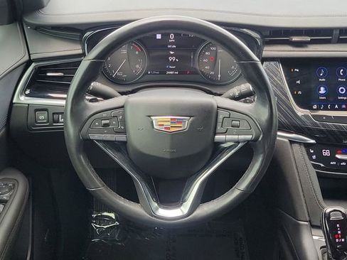 Certified 2024 Cadillac XT6 Premium Luxury w/ Technology Package FWD image 17