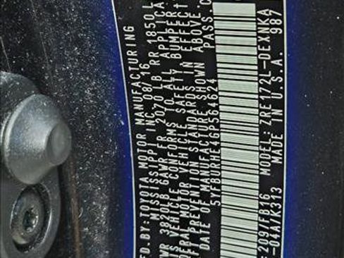 Used 2016 Toyota Corolla LE FWD image 23