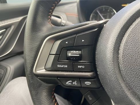 Used 2022 Subaru Crosstrek 2.5i Limited w/ Moonroof Package 2 AWD/4WD image 19