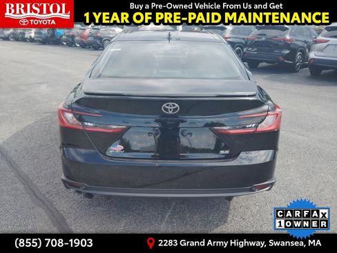 Used 2025 Toyota Camry SE FWD image 6