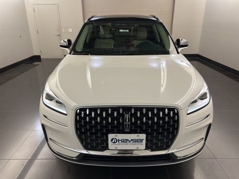 New 2026 Lincoln Corsair Reserve image 2