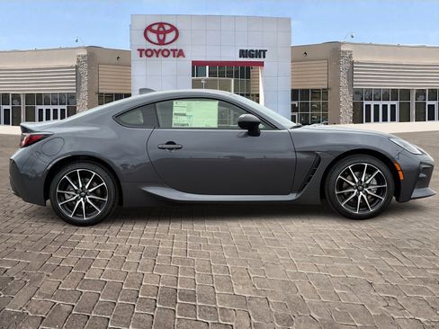 New 2025 Toyota GR86 image 8