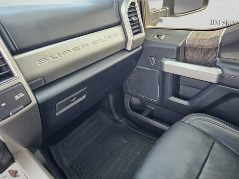 Used 2019 Ford F350 Lariat w/ Lariat Ultimate Package AWD/4WD image 30