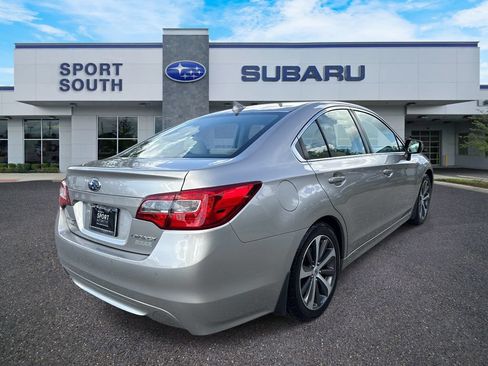 Used 2017 Subaru Legacy 2.5i Limited AWD/4WD image 3