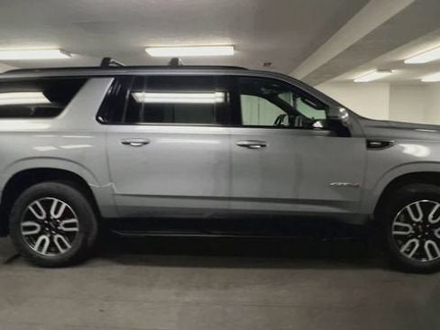 Certified 2023 GMC Yukon XL AT4 AWD/4WD image 9