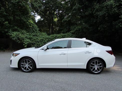 Used 2019 Acura ILX FWD image 3