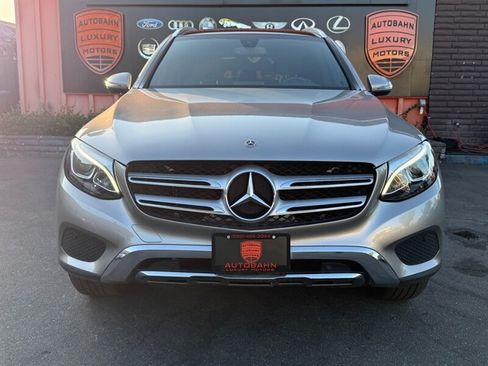 Used 2019 Mercedes-Benz GLC 300 w/ Premium Package image 2