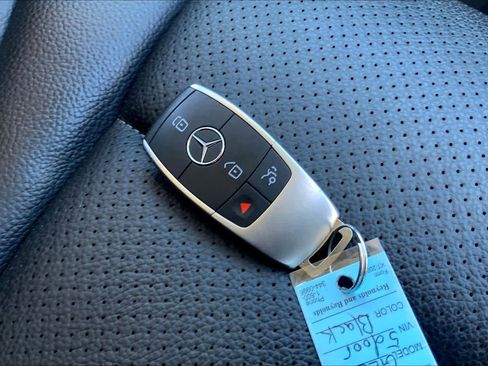 Used 2021 Mercedes-Benz GLC 300 image 14