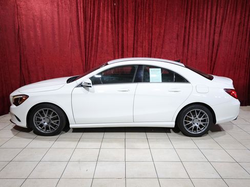 Used 2018 Mercedes-Benz CLA 250 image 4