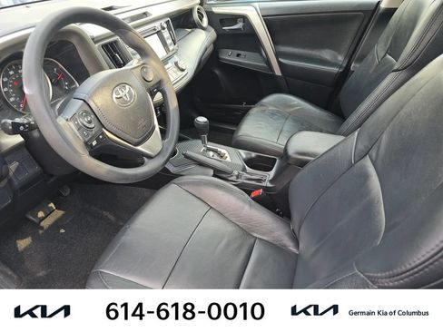 Used 2015 Toyota RAV4 XLE FWD image 17