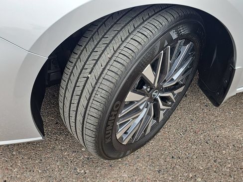 New 2026 Nissan Altima 2.5 SV FWD image 30