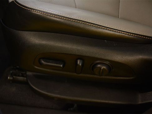 Used 2020 GMC Terrain SLT w/ Preferred Package image 13