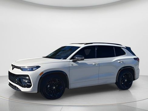 New 2026 Volkswagen Tiguan SE R-Line FWD image 4