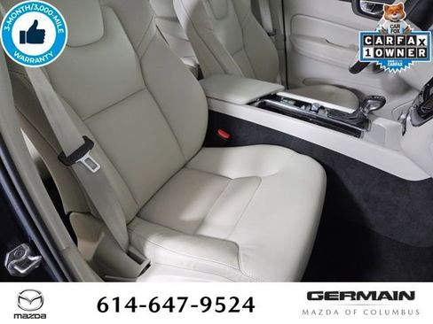 Used 2020 Volvo XC60 T5 Momentum w/ Protection Package Premier image 27