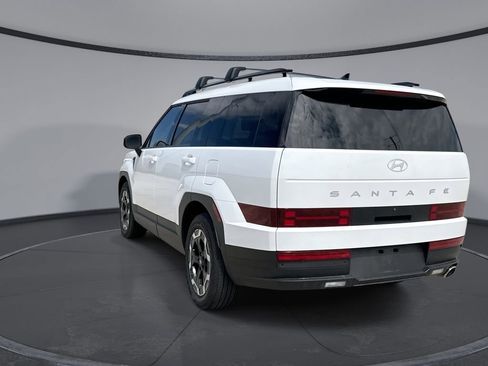 Used 2025 Hyundai Santa Fe SEL FWD image 10