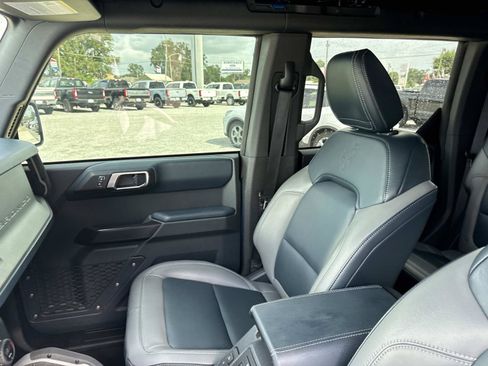 Certified 2024 Ford Bronco Outer Banks AWD/4WD image 15