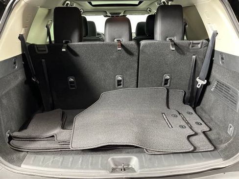 Used 2025 Nissan Pathfinder SV w/ SV Premium Package FWD image 49