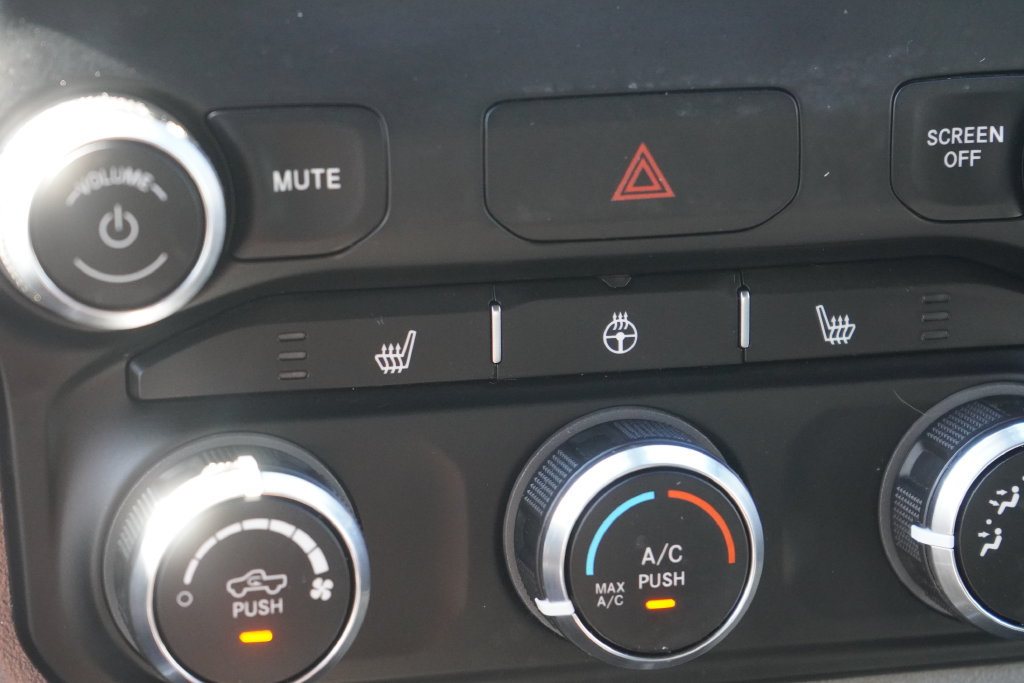 Used 2023 RAM 1500 Big Horn AWD/4WD image 32
