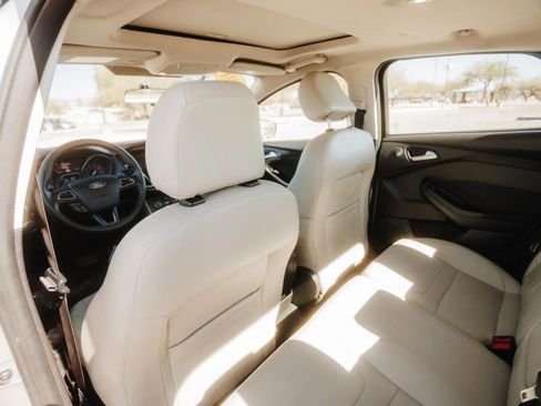 Used 2018 Ford Focus Titanium image 29