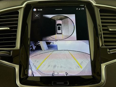 Certified 2025 Volvo XC90 B6 Plus image 14
