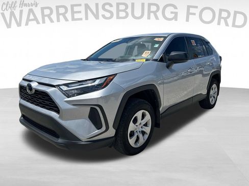 Used 2024 Toyota RAV4 LE FWD image 3