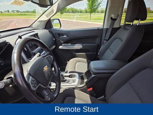 Used 2022 Chevrolet Colorado LT w/ LT Convenience Package AWD/4WD image 12